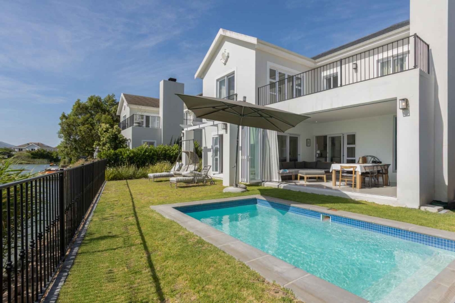 4 Bedroom Property for Sale in Val De Vie Estate Western Cape